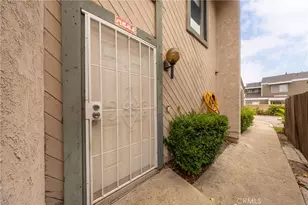 861 S Mountain, Ontario, CA 91762 - Photo 25