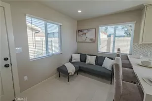 223 S Aprilia Ave, Compton, CA 90220 - Photo 33