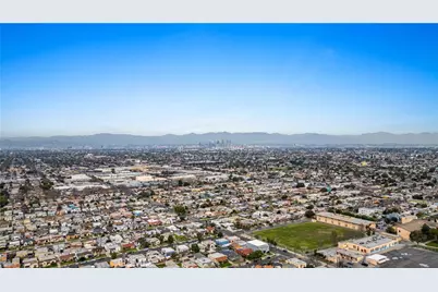 2049 W 71st Street, Los Angeles, CA 90047 - Photo 39