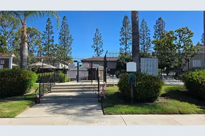 174 W Grove Street #4, Pomona, CA 91767 - Photo 29