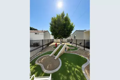 8600 Contreras #54, Paramount, CA 90723 - Photo 9