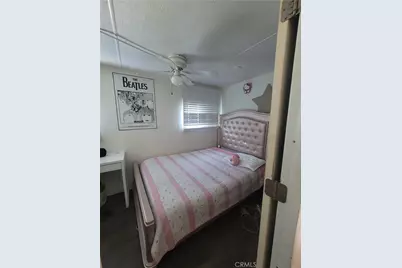 15325 Ave. Orange Avenue #B-29, Paramount, CA 90723 - Photo 17