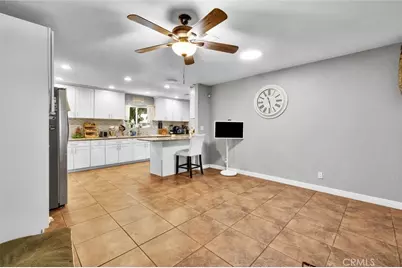 25880 Avalon, San Bernardino, CA 92404 - Photo 3