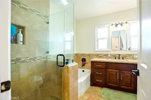 5621 Fallsgrove, Los Angeles, CA 90016 - Photo 15