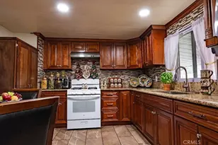 4901 Green River Road, Corona, CA 92878 - Photo 7