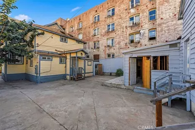 1545 Cambria, Los Angeles, CA 90017 - Photo 35