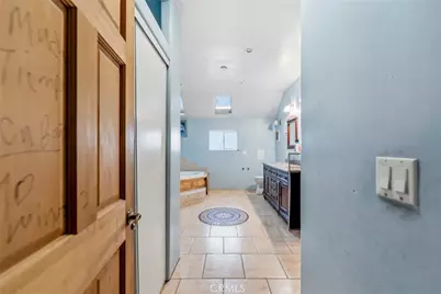 1545 Cambria, Los Angeles, CA 90017 - Photo 27