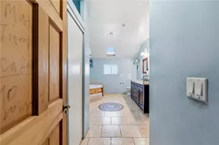 1545 Cambria, Los Angeles, CA 90017 - Photo 27