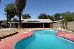 935 Sylvia Dr, Bakersfield, CA 93304 - Photo 13