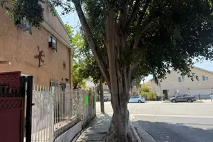 300 E 42nd Pl., Los Angeles, CA 90011 - Photo 3