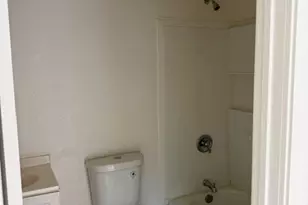300 E 42nd Pl., Los Angeles, CA 90011 - Photo 13