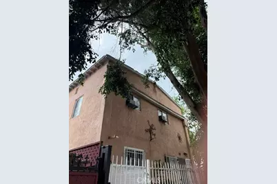 300 E 42nd Place, Los Angeles, CA 90011 - Photo 1