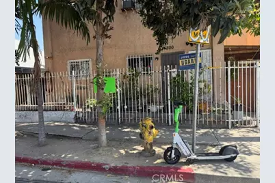300 E 42nd Place, Los Angeles, CA 90011 - Photo 5