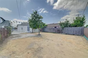 811 E 42nd, Los Angeles, CA 90011 - Photo 25