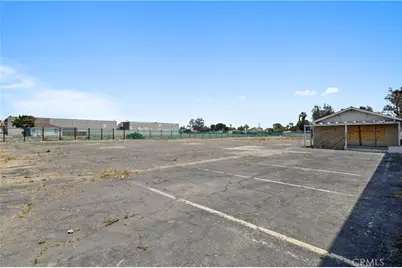 9491 Sierra Avenue, Fontana, CA 92335 - Photo 5