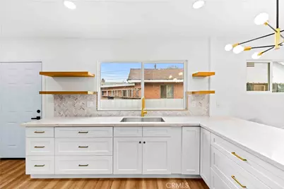 324 E 84th Street, Los Angeles, CA 90003 - Photo 11
