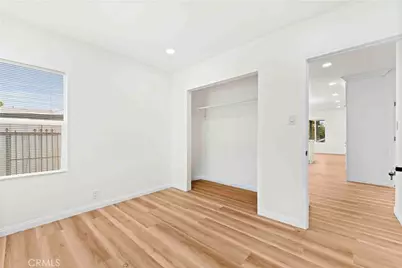 324 E 84th Street, Los Angeles, CA 90003 - Photo 17