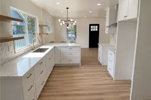 324 E 84th St, Los Angeles, CA 90003 - Photo 9