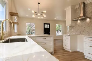 324 E 84th St, Los Angeles, CA 90003 - Photo 3