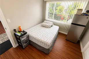 1425 W Gage Ave, Los Angeles, CA 90047 - Photo 11