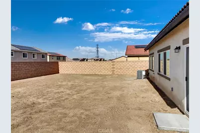 13206 Sierra Moreno Way, Victorville, CA 92394 - Photo 31