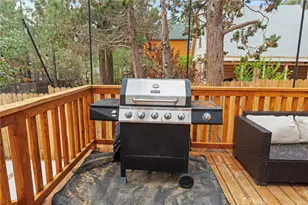 547 Holmes, Sugarloaf, CA 92386 - Photo 29