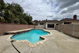 10229 Julius, Downey, CA 90241 - Photo 11