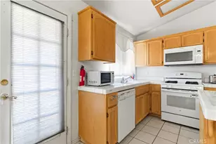 16433 Pauhaska, Apple Valley, CA 92307 - Photo 17