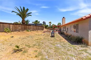 16433 Pauhaska, Apple Valley, CA 92307 - Photo 43