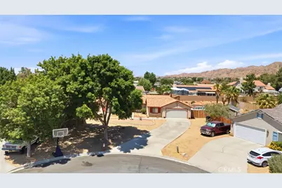 16433 Pauhaska, Apple Valley, CA 92307 - Photo 1
