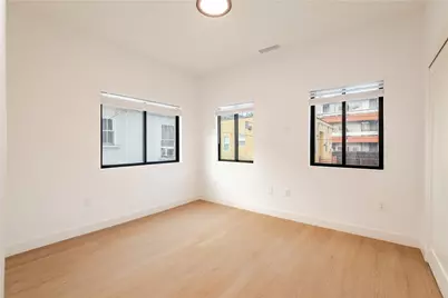 351 S Catalina Street, Los Angeles, CA 90020 - Photo 41
