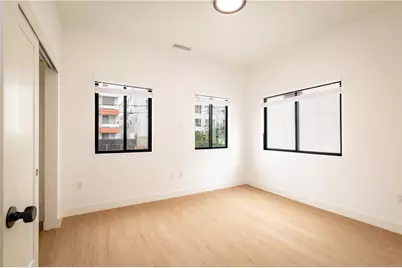 351 S Catalina Street, Los Angeles, CA 90020 - Photo 27