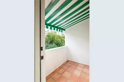 351 S Catalina Street, Los Angeles, CA 90020 - Photo 25