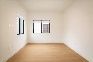 351 S Catalina St, Los Angeles, CA 90020 - Photo 17