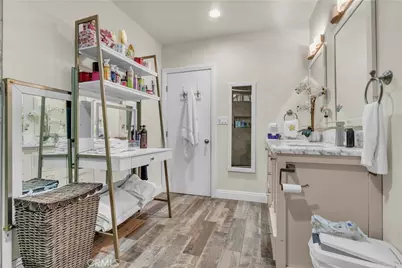 10548 10548 Wiley Burke Ave, Downey, CA 90241 - Photo 7
