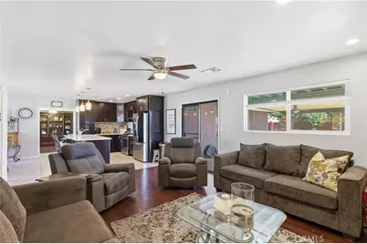 8801 Hickory, California City, CA 93505 - Photo 23
