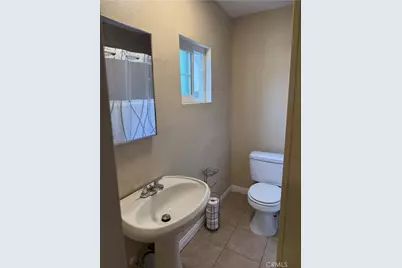 11707 Antwerp Ave, Los Angeles, CA 90059 - Photo 7