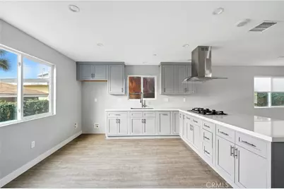 833 N Humphreys, Los Angeles, CA 90022 - Photo 33