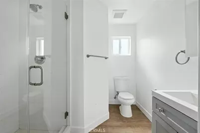 833 N Humphreys, Los Angeles, CA 90022 - Photo 47