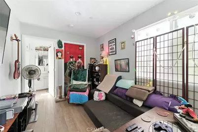 833 N Humphreys, Los Angeles, CA 90022 - Photo 27