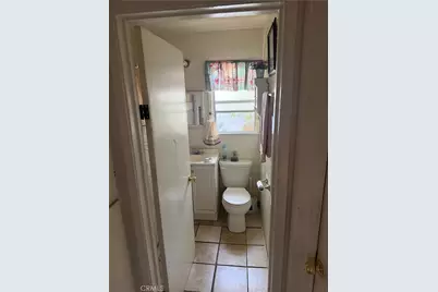 290 E Woodbury Rd, Altadena, CA 91001 - Photo 5