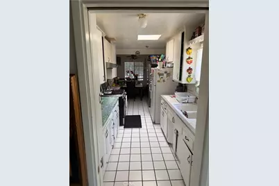290 E Woodbury Rd, Altadena, CA 91001 - Photo 7