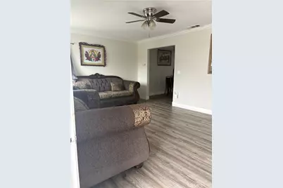 501 W Latham, Hemet, CA 92543 - Photo 5