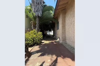 1539 W 104th, Los Angeles, CA 90047 - Photo 3