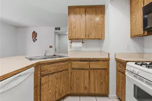 13946 Spring Water Ct, Garden Grove, CA 92843 - Photo 21