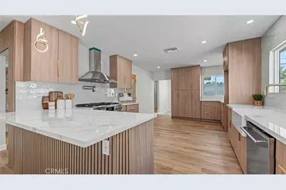 1933 W 43rd Place, Los Angeles, CA 90062 - Photo 15