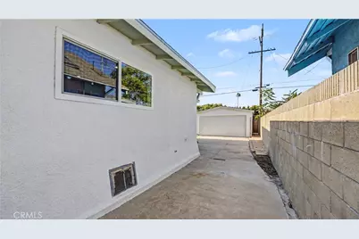 1933 W 43rd Place, Los Angeles, CA 90062 - Photo 47