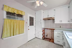 10919 Loch Lomond Dr, Whittier, CA 90606 - Photo 13