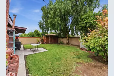 22418 Neptune Avenue, Carson, CA 90745 - Photo 37