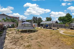 937 937 Fremont St, Pomona, CA 91766 - Photo 19
